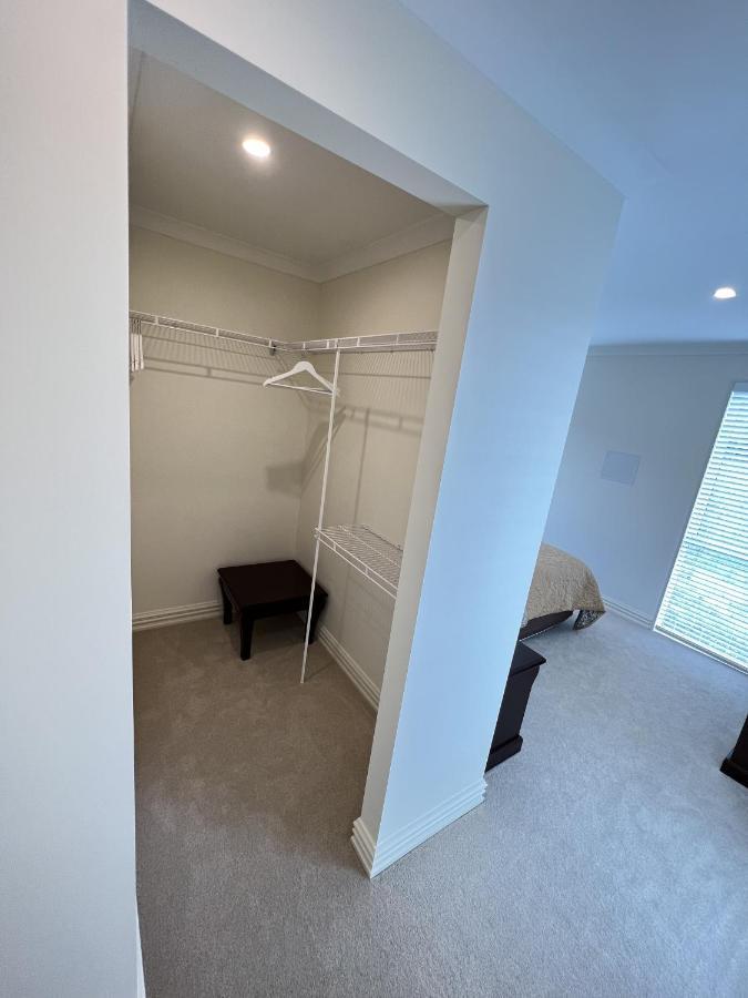 Be My Guest In Beachlands Auckland Exterior photo